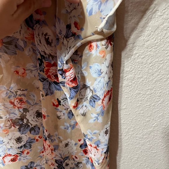 Long kimono. Duster. Neutral. Floral. - Picture 7 of 9